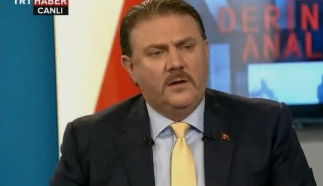 Άρχισαν τα όργανα στην Τουρκία λόγω κατάρρευσης της οικονομίας – Ο σύμβουλος του Ερντογάν άφησε την Ελλάδα και έπιασε τους Τούρκους επιχειρηματίες: «Είναι προδότες…»